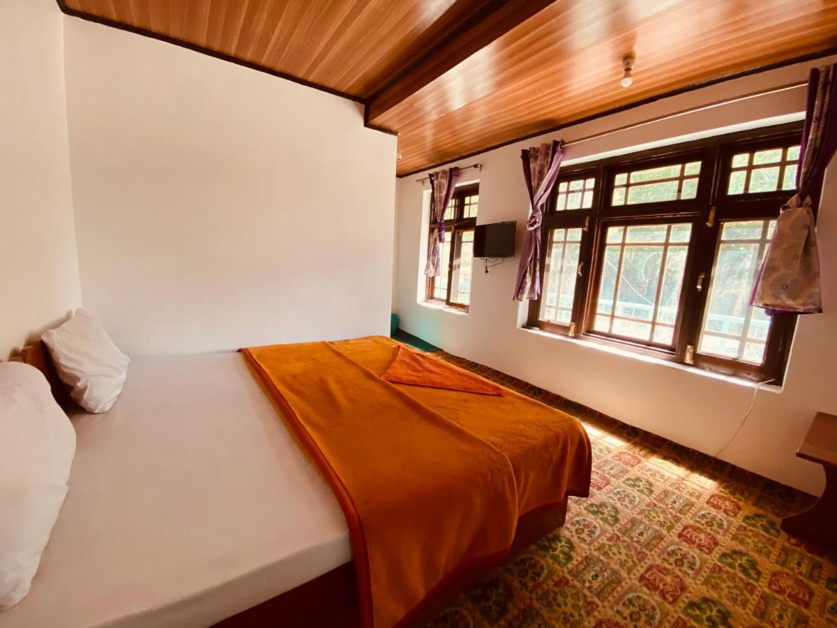 Hotel Border View Kargil Exterior photo